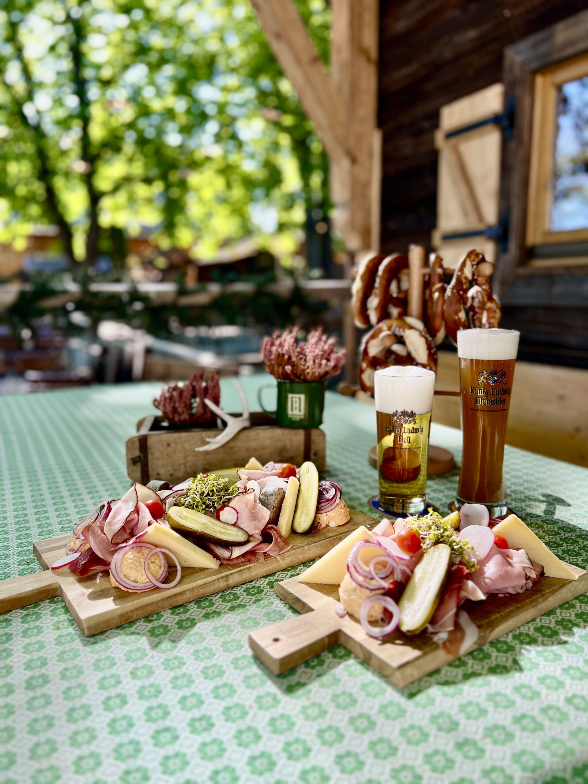 almhuette_brotzeitbretter